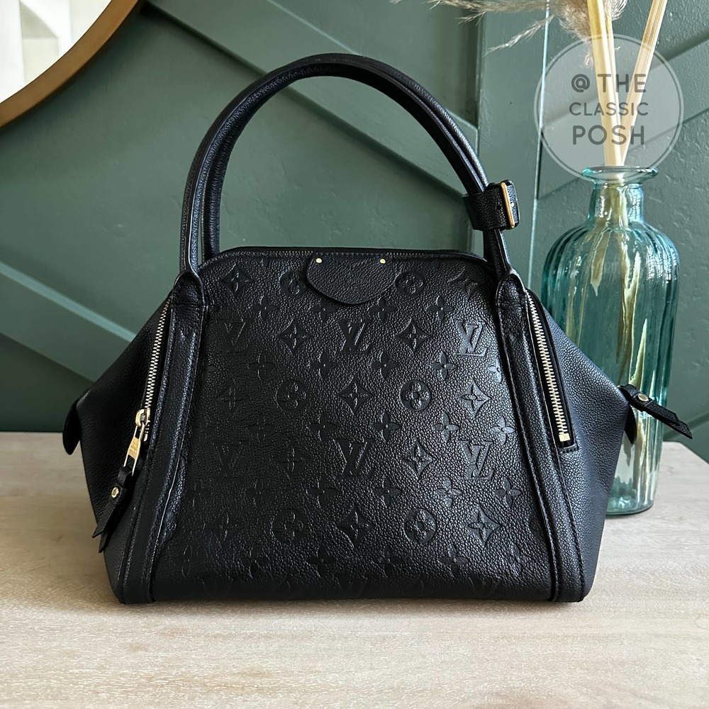 Louis Vuitton Marais MM Black Empreinte Shoulder Bag Leather AR2164